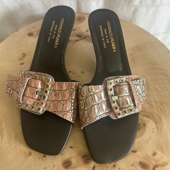 Donald J Pliner Metallic Croc Buckle Slide Sandals – Made in Italy – Size 7.5M - Picture 1 of 4